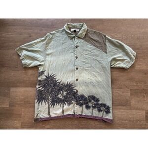 Tommy Bahama Shirt Men's M 100% Silk Palm Tree‎ Camp Hawaiian Beach Vacation